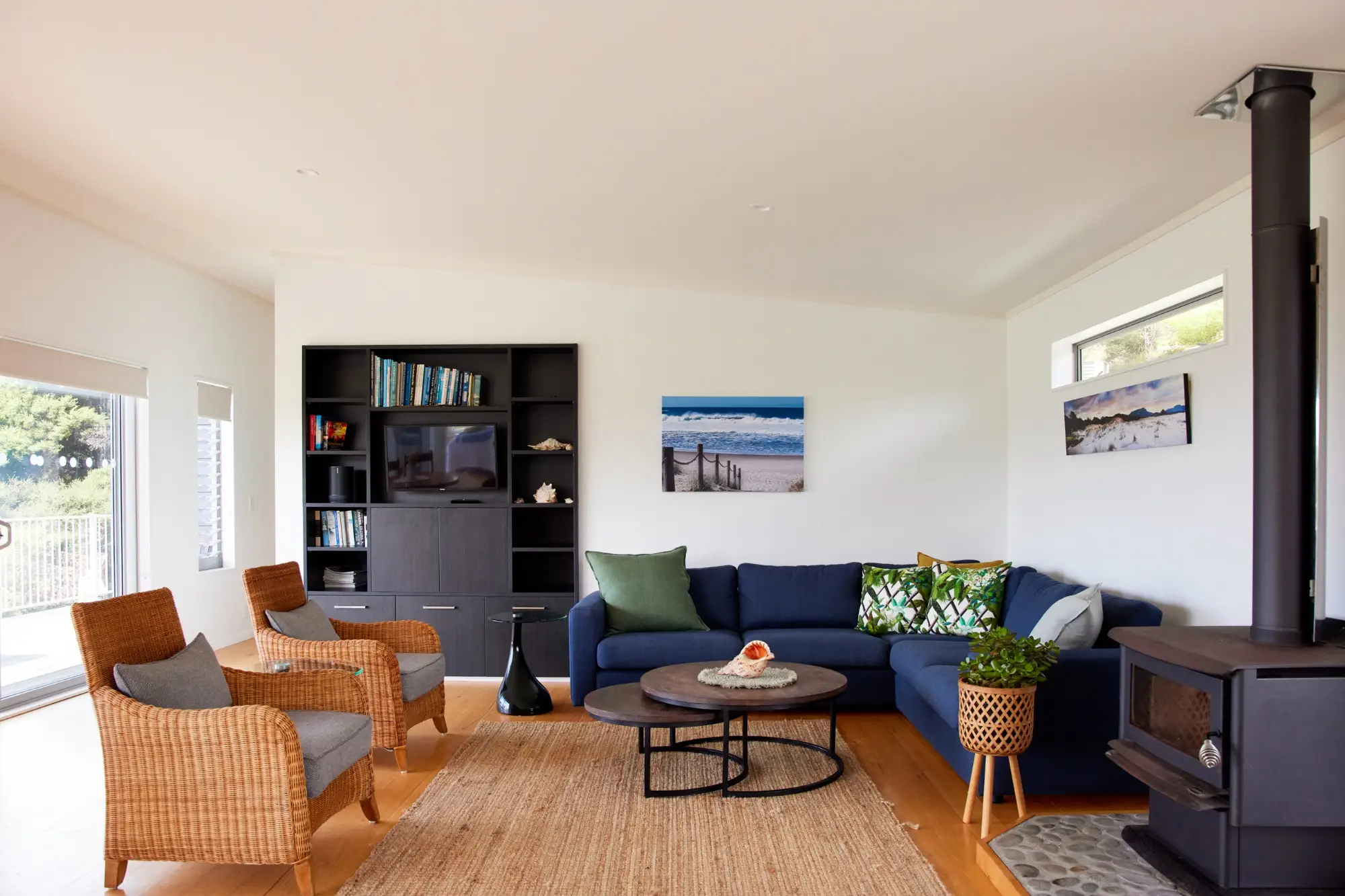 Ruru House — off-grid holiday home, Medlands Beach, Great Barrier Island